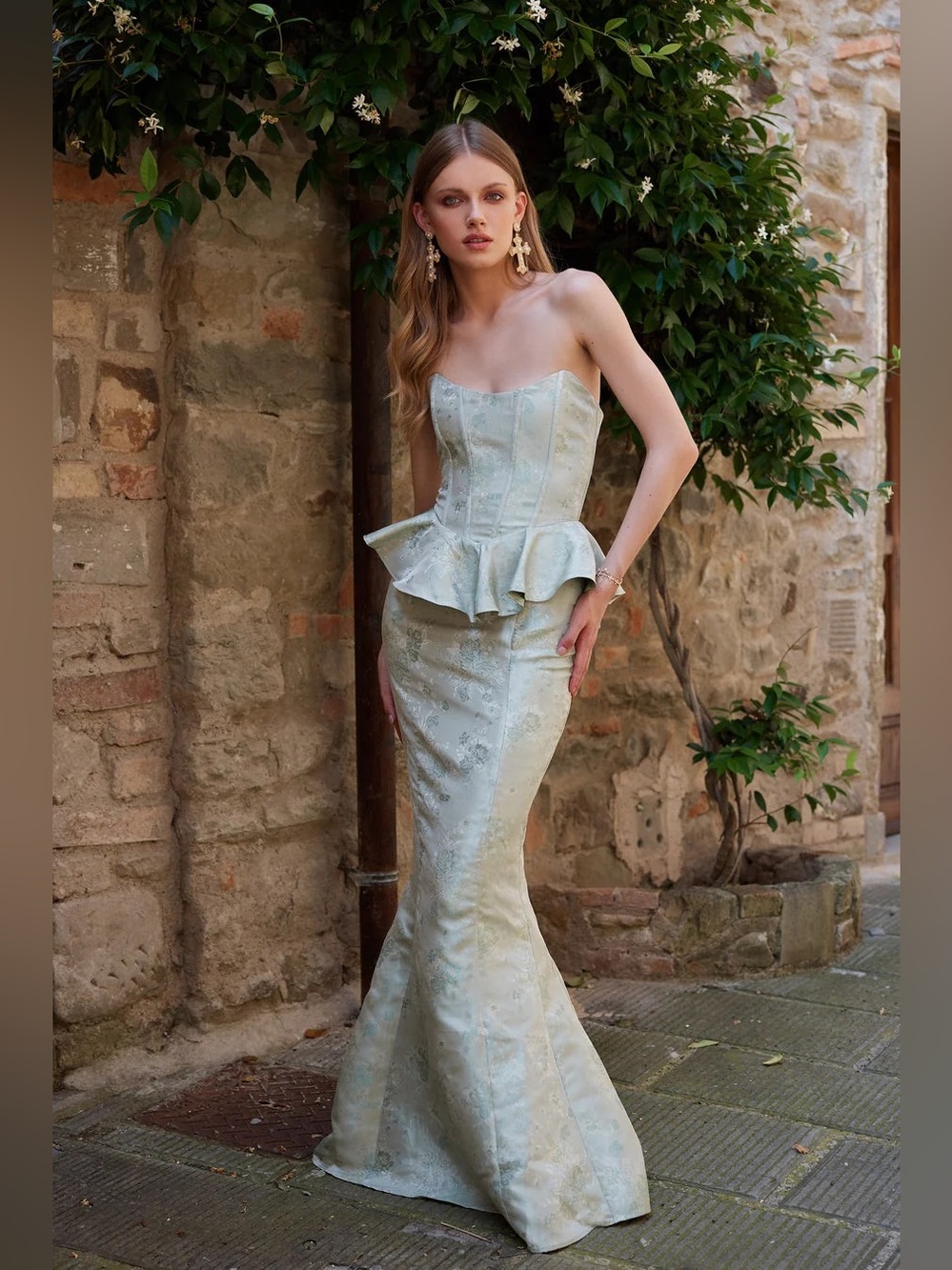 V. CHAPMAN Waverly Dress in Sage Windsor Brocade